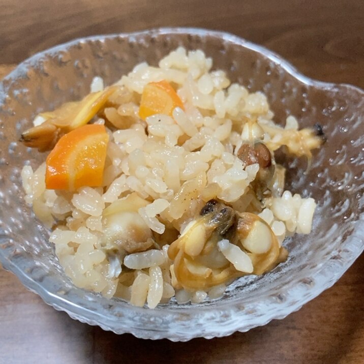 簡単！冷凍アサリで炊き込みご飯♪